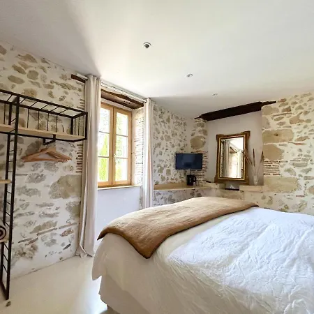 Barbarens Πανσιόν Castelnau-Barbarens